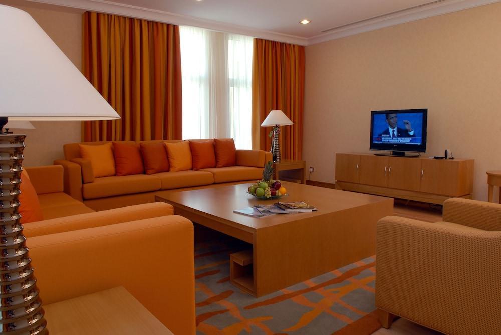 Copthorne Al Jahra Hotel & Resort Kuwait City Exterior foto